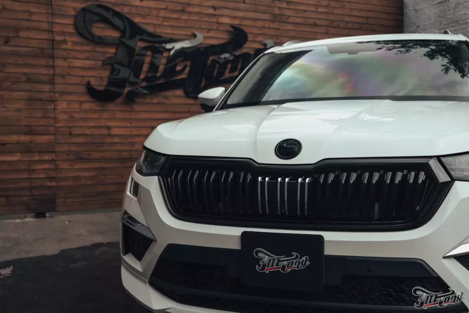Полировка кузова и обработка керамикой для Skoda Kodiaq